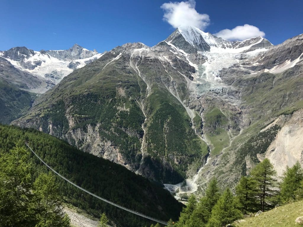 visiter la suisse et le plus long pont suspendu du monde à Randa