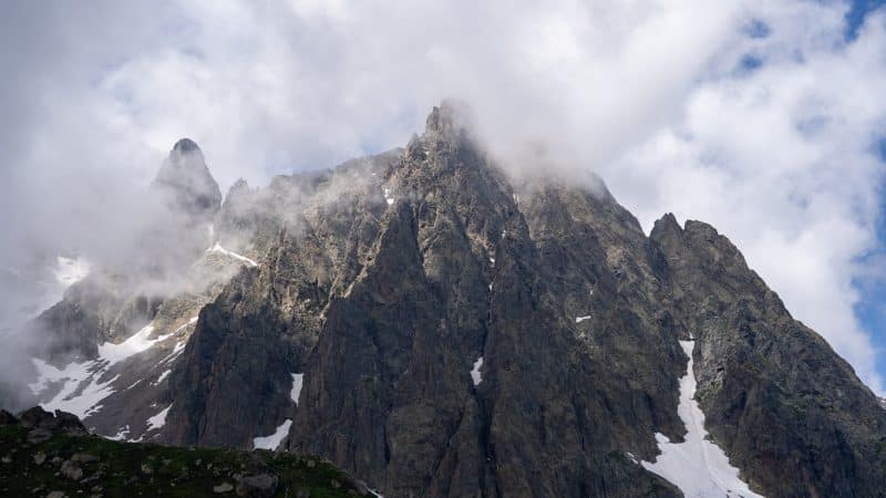 Les aiguilles rouges