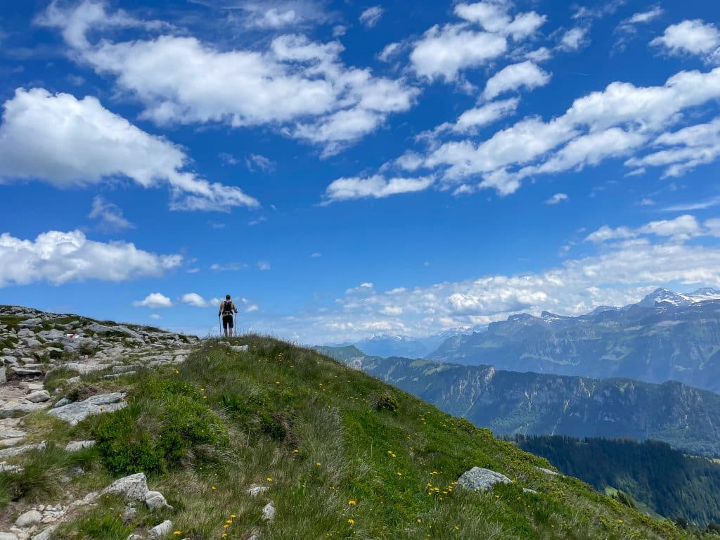 voyager en Suisse : randonnée du Niederhorn vers Gemmenalphorn