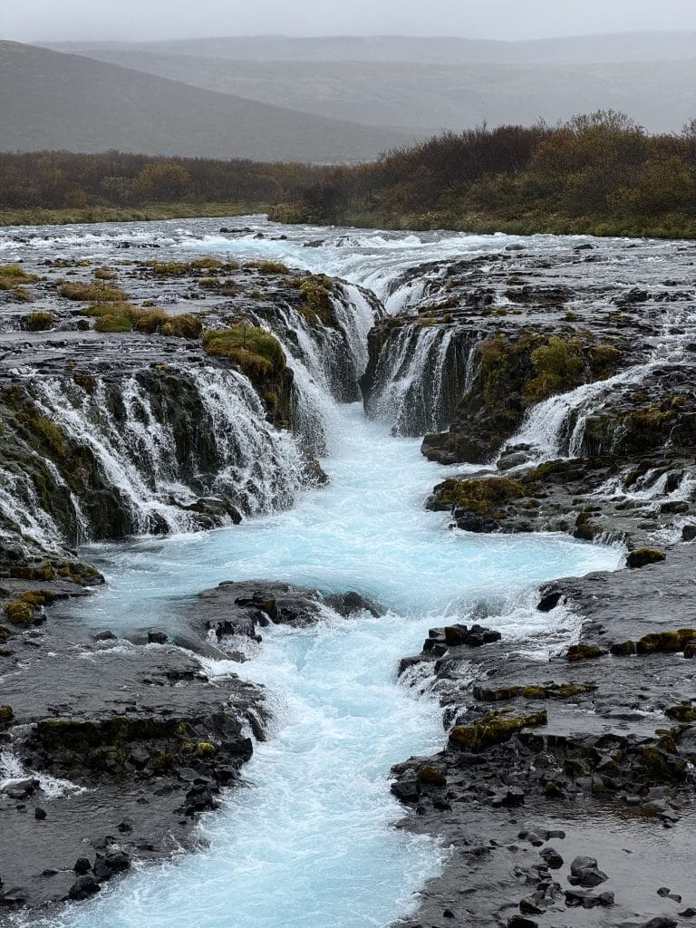 cascade bleue turquoise photogénique