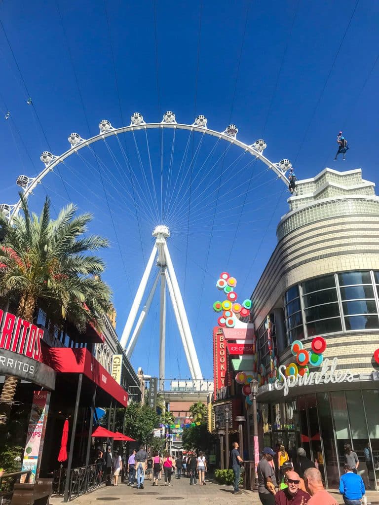 Tyrolienne et grande roue du Linq à Las Vegas