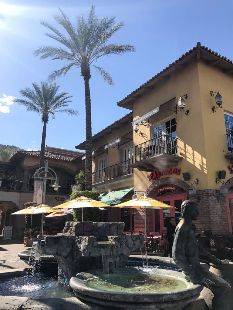 Palm Springs Mercado Plaza